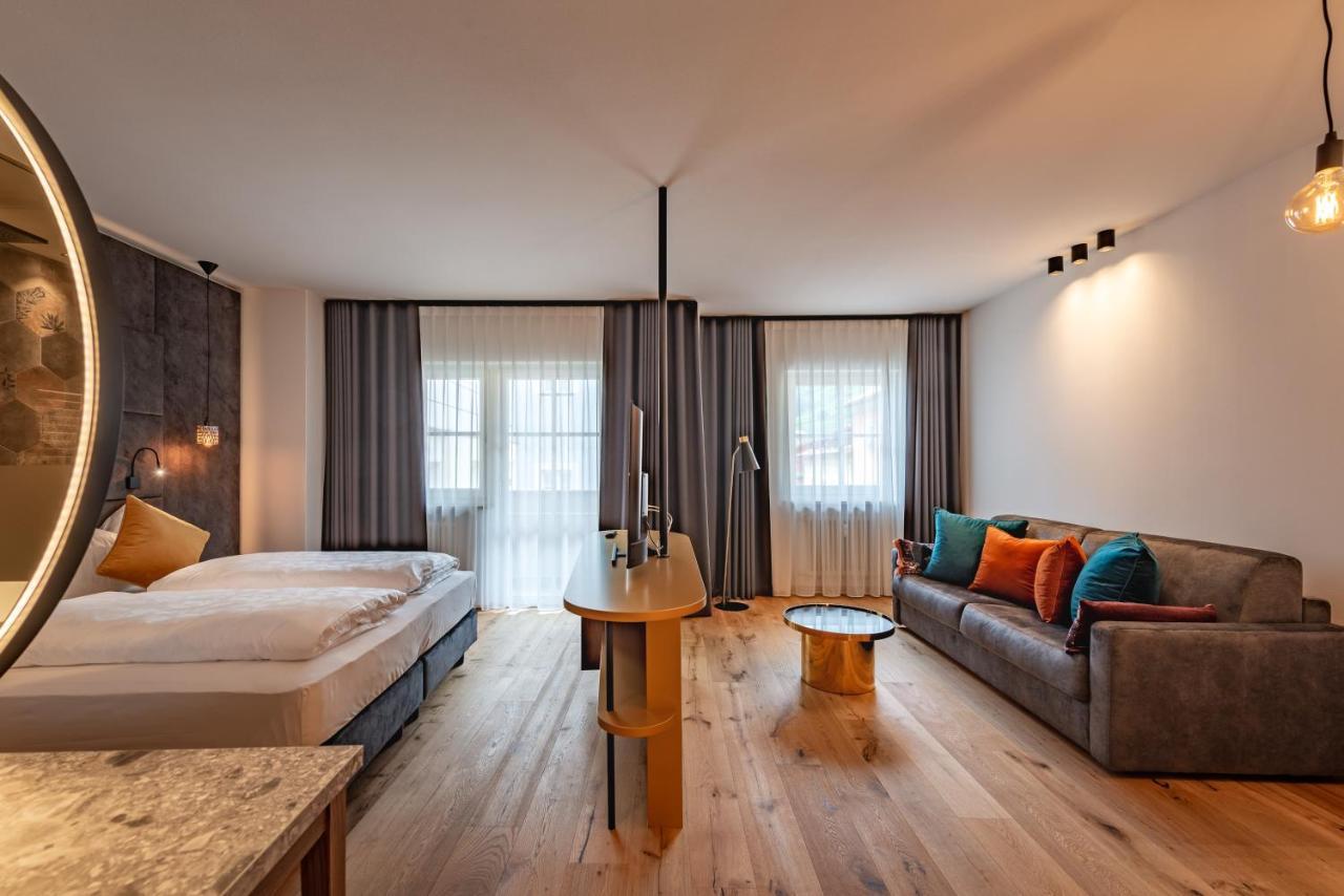 Hotel Goldene Traube Termeno Ngoại thất bức ảnh